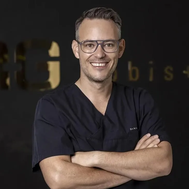 Dr. med. dent. Nikolas Ganß + Kollegen